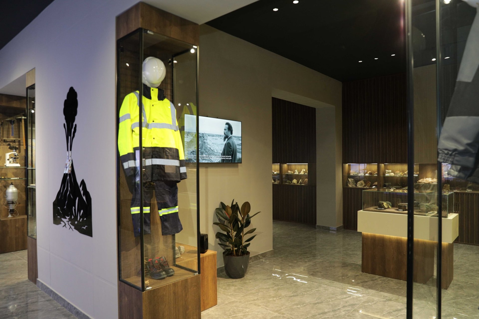 Presentation area with transparent ghost chairs